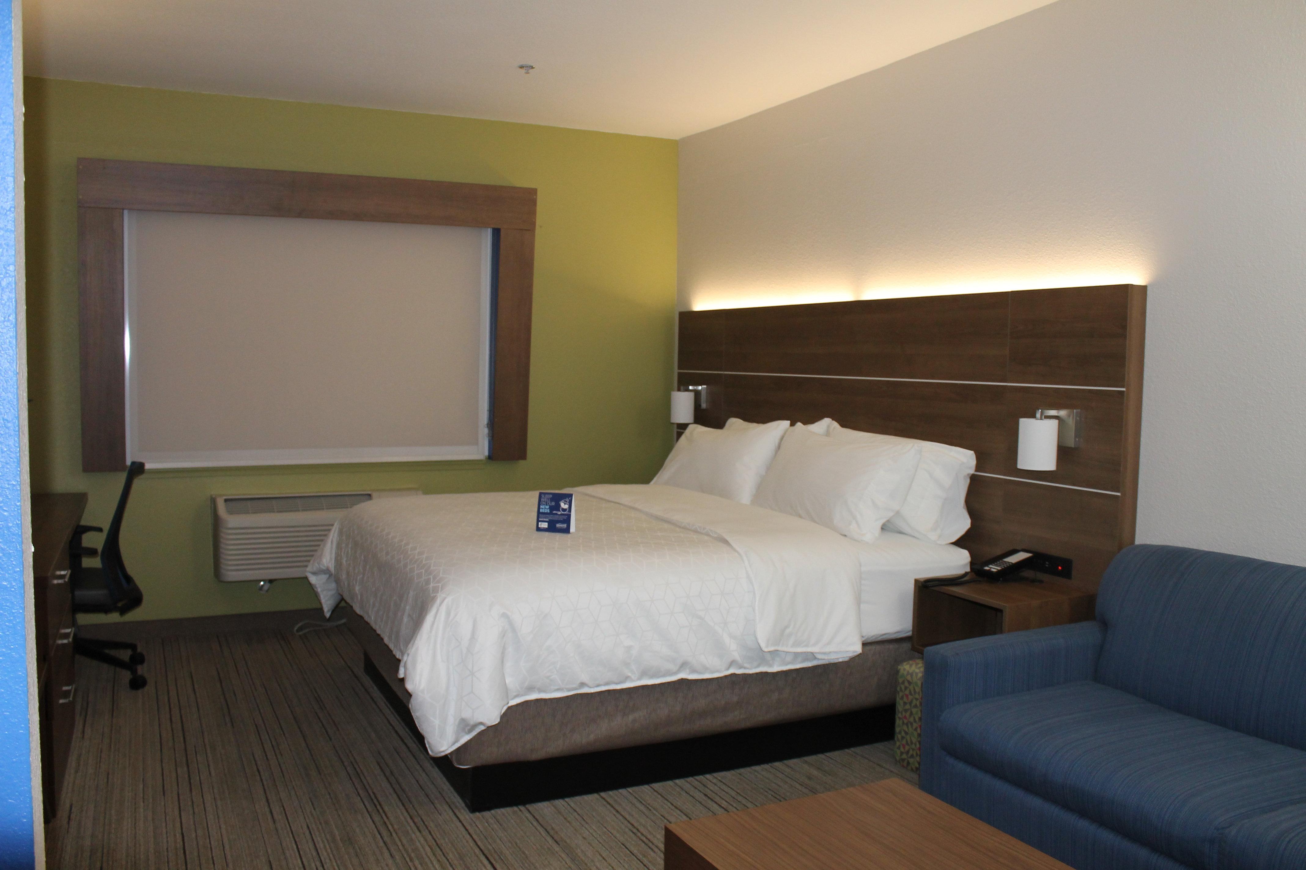 Holiday Inn Express & Suites - Tulare By Ihg Extérieur photo